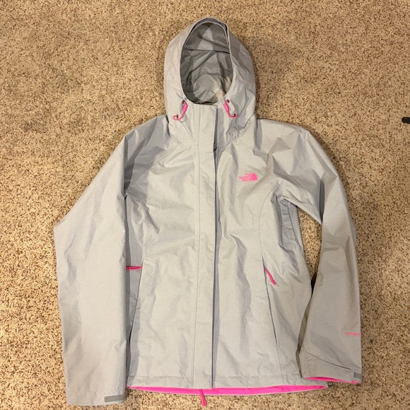 The North Face Women's Gray Rain Jacket with Pink Highlights never worn - Picture 2 of 8